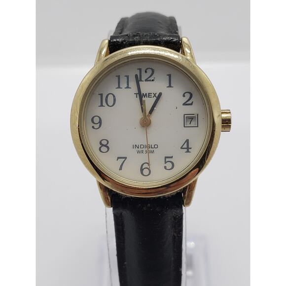 Men's Timex Dress watch. Indiglo. Large face. CR1216CELL, P8